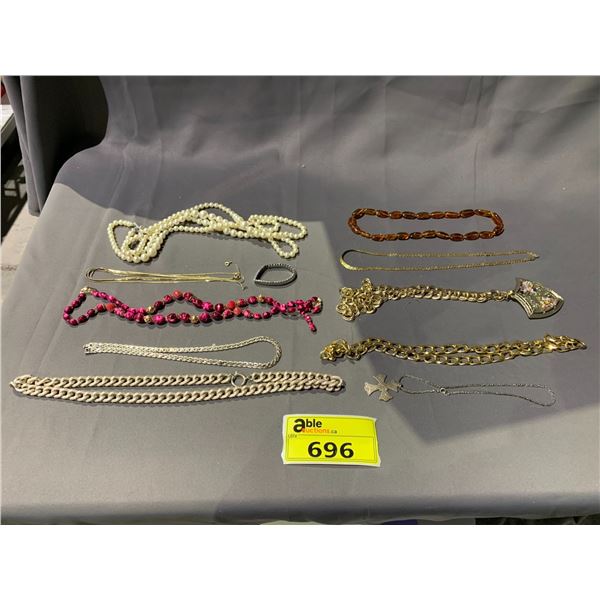 ASSORTED JEWELRY