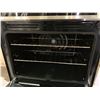 Image 3 : FRIGIDAIRE STAINLESS STEEL 4 BURNER ELECTRIC STOVE WITH CONVECTION OVEN