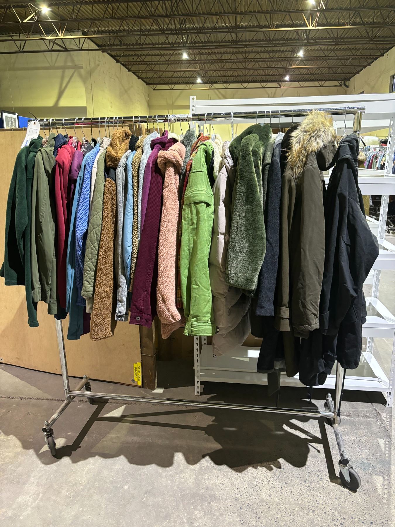 RACK OF ASSORTED CLOTHING INCLUDING; JACKETS, SWEATERS & VESTS (RACK ...