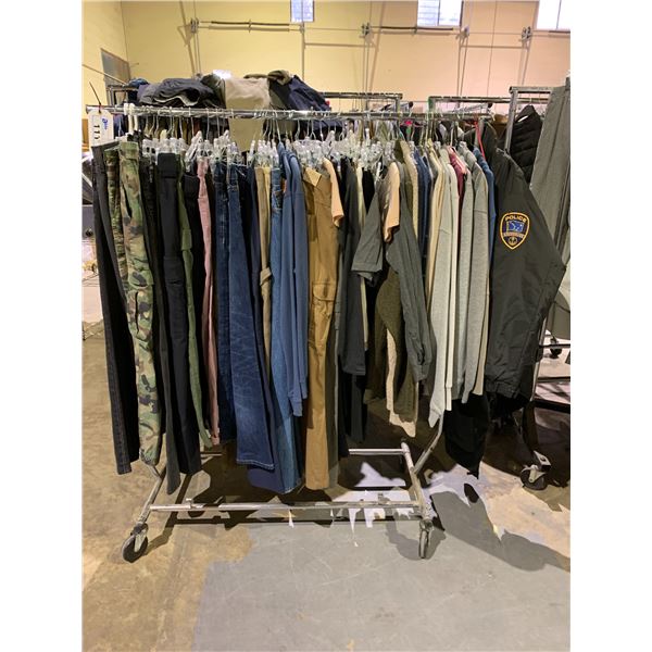 RACK OF ASSORTED CLOTHING INCLUDING; PANTS, JACKET, HOODIES & MORE (RACK INCLUDED)