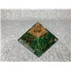 Image 2 : GREEN QUARTZ/ EMERALD CHIPS ORGONITE PYRAMID RETAIL $769