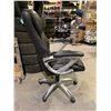 Image 2 : LEATHER EXECUTIVE ROLLING OFFICE CHAIR