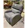 Image 2 : GREY FABRIC RECLINER