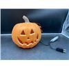 Image 1 : Holiday Living Lighted Jack-O-Lantern (8.85in x 8.66in x 8.26in)