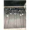 Image 1 : Black Roses (6ct)