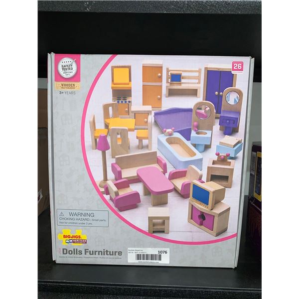 Wooden Craftsmanship 26pc Doll House Furniture