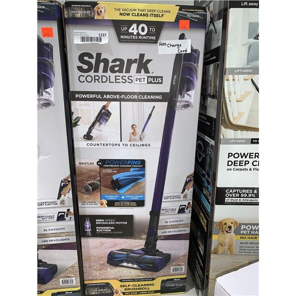 Shark Cordless Pet Plus Stick Vacuum - HAS CHARGER
