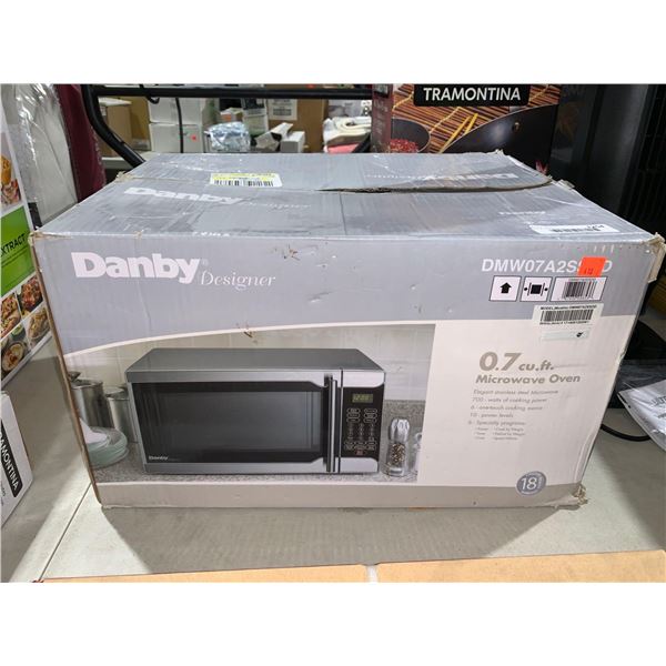 Danby 0.7cu.ft. Microwave Oven