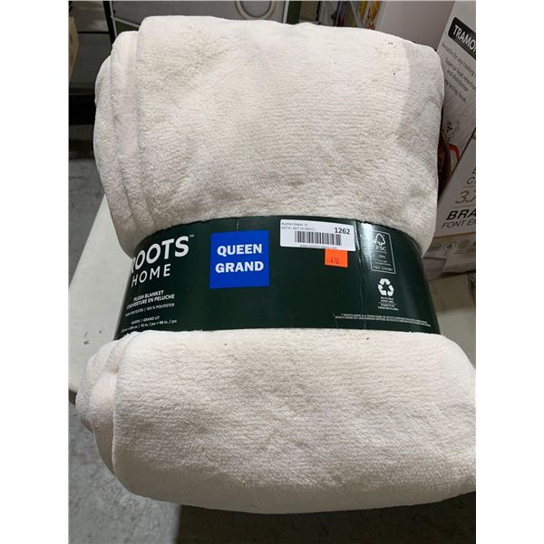 Roots Home Queen Plush Blanket