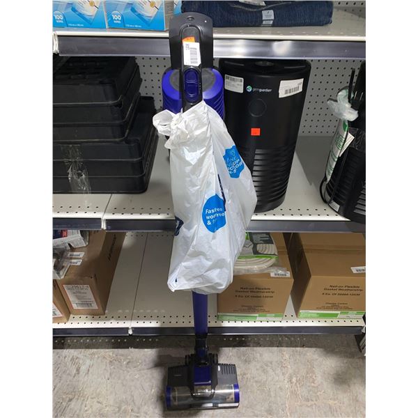 Shark Pet Pro Cordless Vacuum - HAS CHARGE CORD