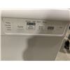 Image 2 : GE Dishwasher Model GDF511PGR5WW