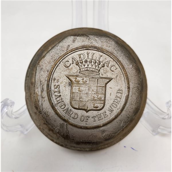 1933 Cadillac DE Lasse Grease Cap