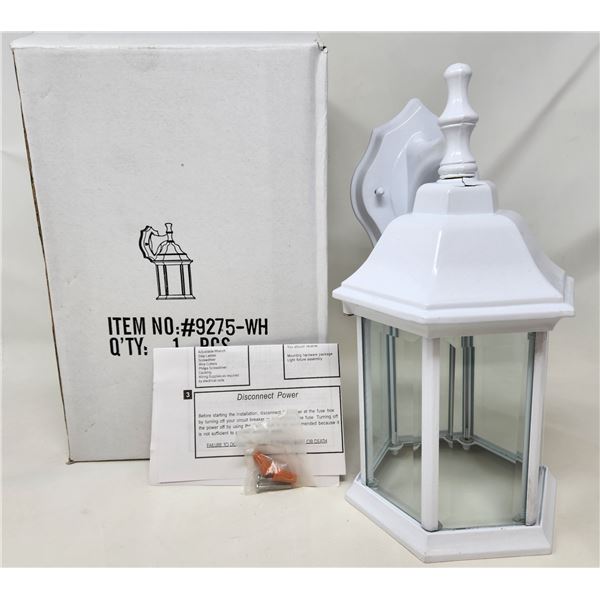 Outdoor Lighting Fixture