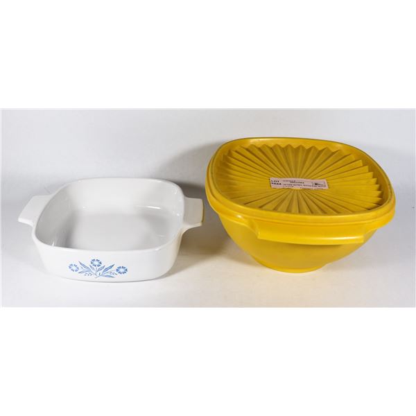 TUPPERWARE BOWL WITH LID WITH SQUARE 4 CUP