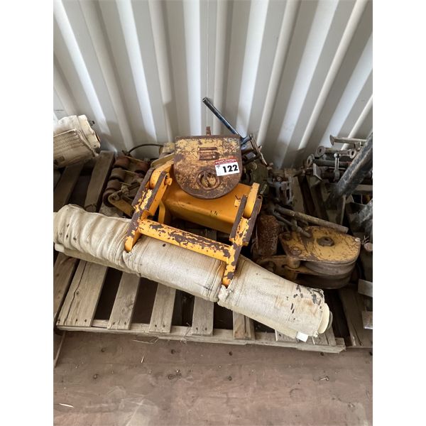 Soft grapple for pipelines.