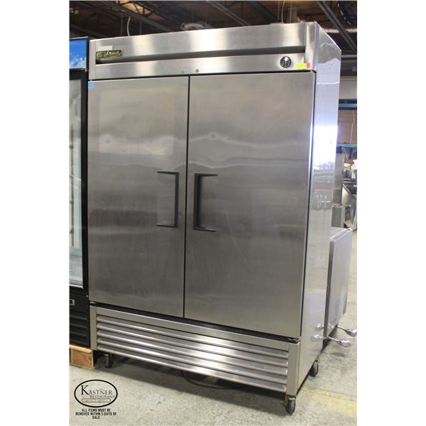 TRUE 2-DOOR S/S FREEZER