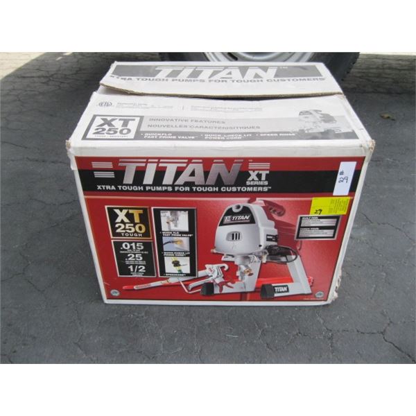 TITAN XT250 PAINT SPRAYER