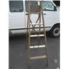 Image 1 : RED TOP 6' WOODEN LADDER