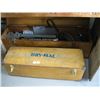 Image 1 : GENIE COMPRESSED AIR MATERIAL LIFT SUPER GENIE HOIST PART# 32306 INCLUDES CANISTER EX2-2 ALQ BATTLE 