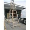 Image 1 : 10' RED TOP WOOD STEP LADDER