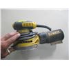 Image 2 : DEWALT PALM SANDER 120v