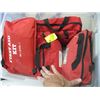 Image 1 : 23X17X9" TUB 4 BASIC FIRST AID KITS