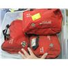 Image 1 : 23X17X9" TUB 3 BASIC FIRST AID KITS