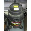 Image 1 : 4 GALLON 2HP QSP SHOP VAC