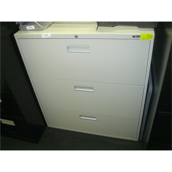 3 DRAWER HORIZONTAL BEIGE FILE CABINET