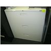 Image 1 : 3 DRAWER HORIZONTAL BEIGE FILE CABINET