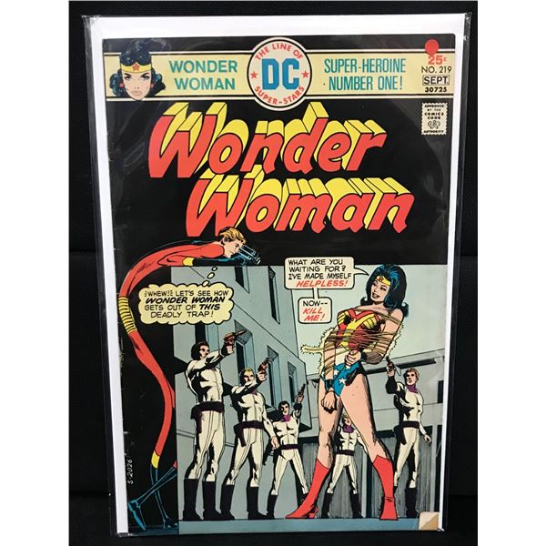 DC COMICS NO.219 WONDER WOMAN