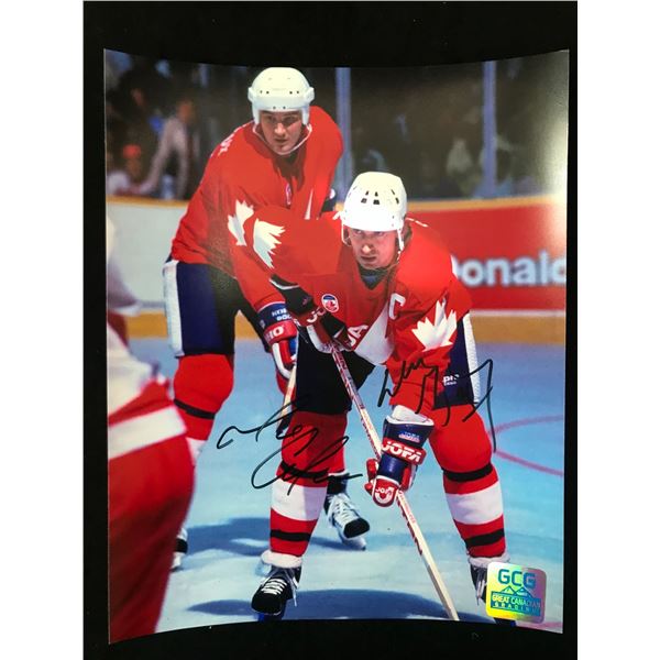 MARIO LEMIEX AND WAYNE GRETZKY SIGNED TEAM CANADA 8 X 10 (GCG HOLO)