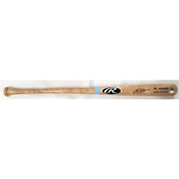 BO JACKSON SIGNED RAWLINGS BASEBALL BAT (BECKETT COA)