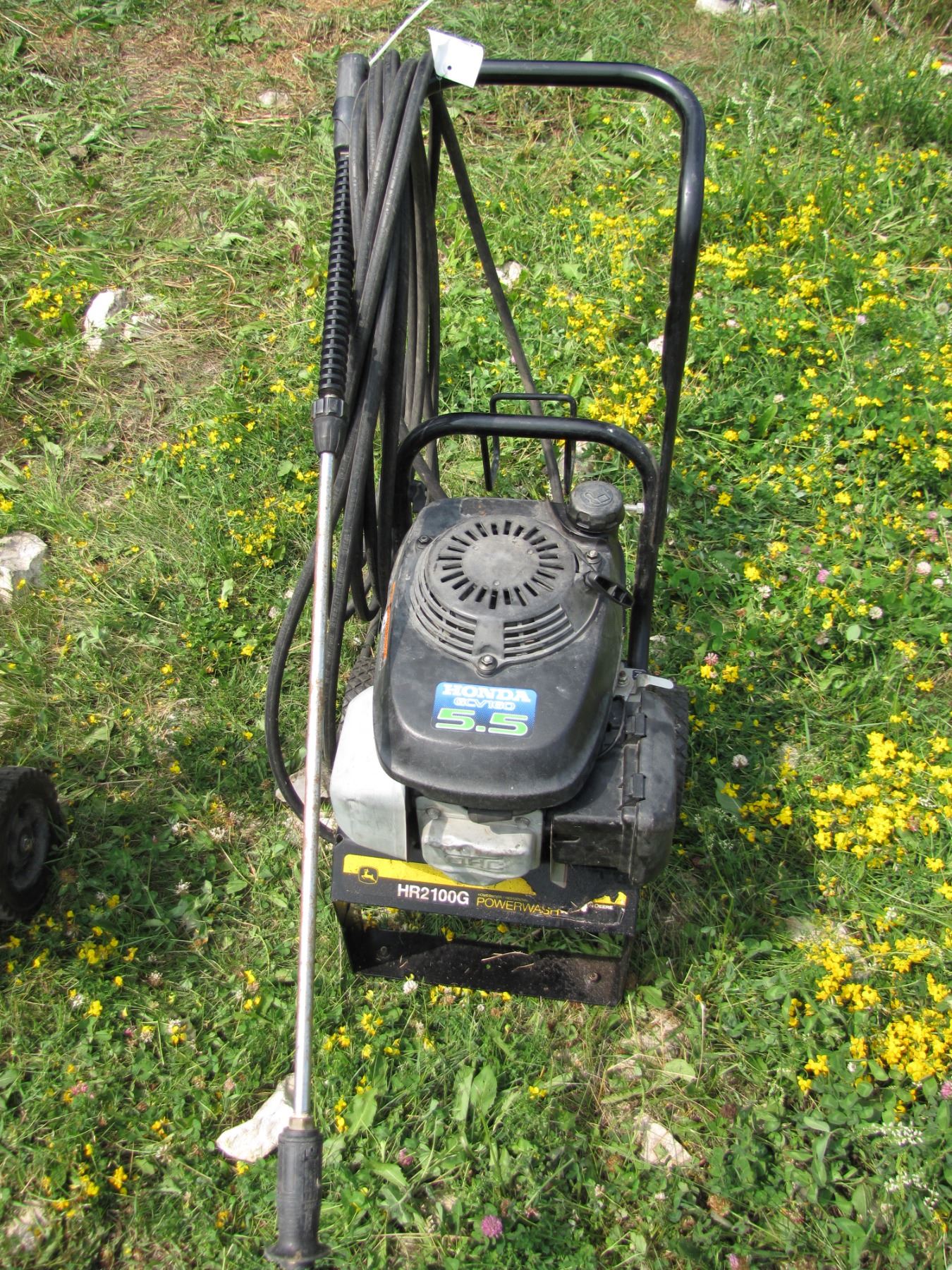 John Deere pressure washer, newer pump and brand new carburetor