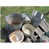 Image 3 : Lot of assorted metal pails