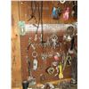 Image 1 : Lot of assorted items hanging on pegboard - pegboard not included