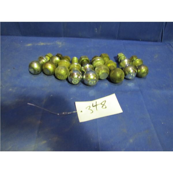 Assorted trailer balls