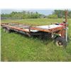 Image 8 : tandem trailer converted to bale wagon