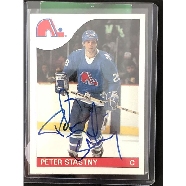 1985-86 O-PEE-CHEE PETER STASTNY (HOF) SIGNED CARD