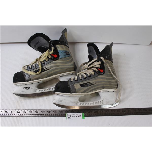 Bauer Hockey Skates- Size unknown