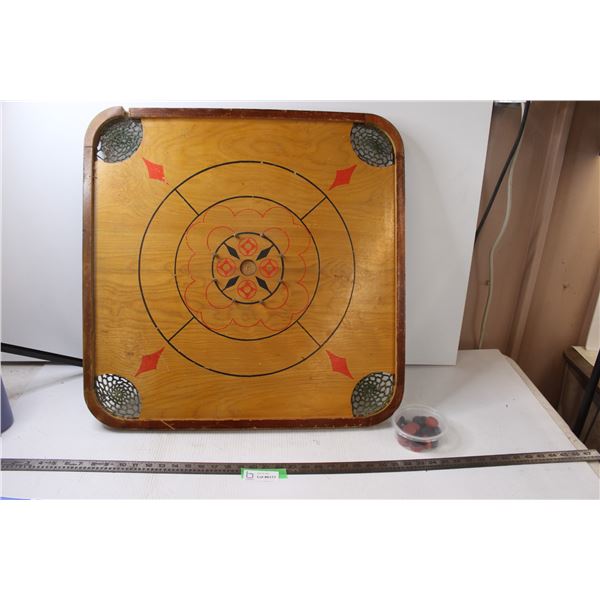 *Crokinole Board with Pieces