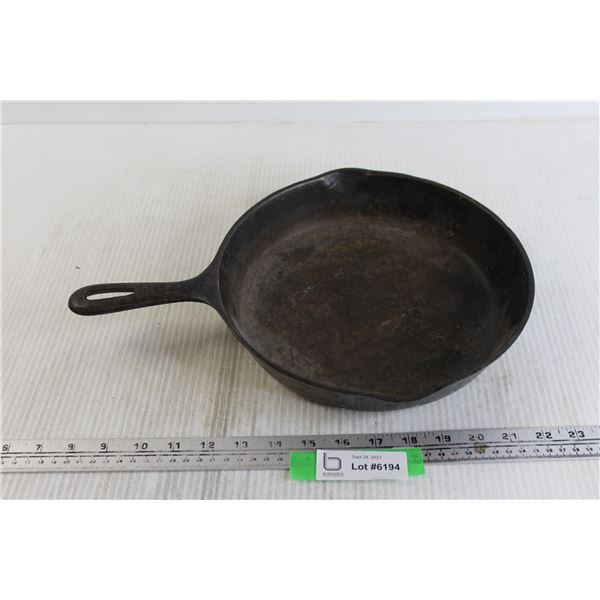 Cast Iron Skillet - 10 1/2"