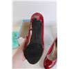 Image 3 : (3) Pairs of Women's Shoes - New, Sizes 7/8, 8, and 38