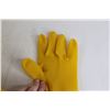 Image 2 : Assorted Medium Rubber Gloves