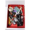 Image 2 : Gift Box Full of Odds and Ends