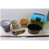 Image 1 : (4) Plant Pots, Plastic Container and Rooster Decoration