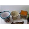 Image 2 : (4) Plant Pots, Plastic Container and Rooster Decoration