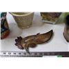 Image 3 : (4) Plant Pots, Plastic Container and Rooster Decoration
