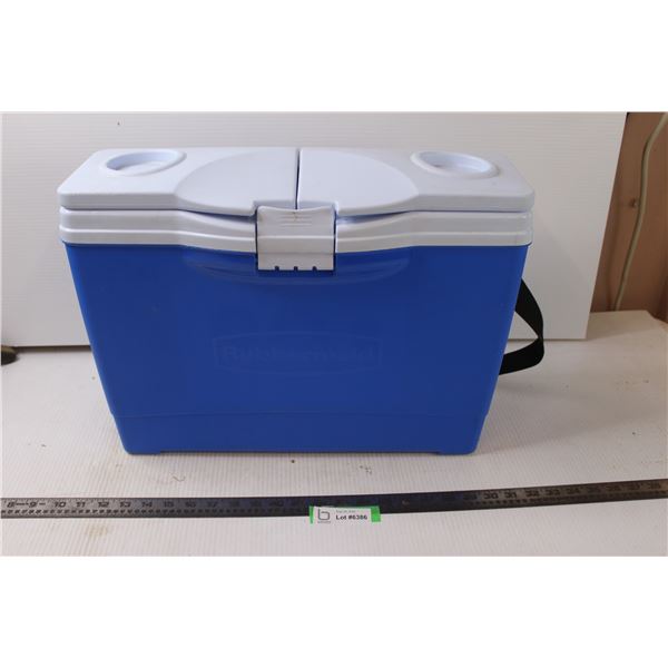 Rubbermaid Cooler