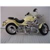 Image 3 : 1997 Motormax 1:18 Scale 1200 C Motorcycle from James Bond Movie